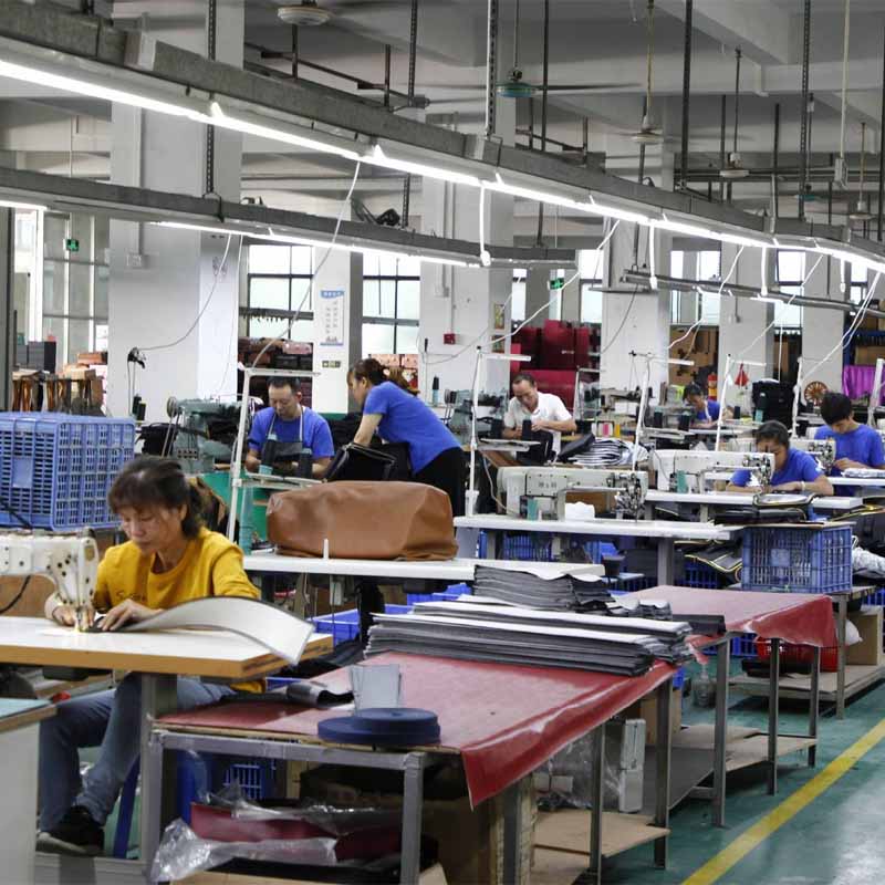 Kinh nghiệm thực tế từ nhà sản xuất vali xuất khẩu