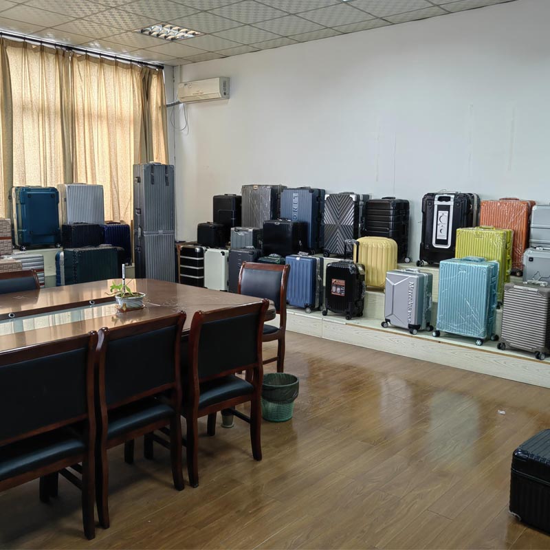 Trung Nguyên - Xưởng sản xuất vali uy tín, chất lượng cao toàn quốc