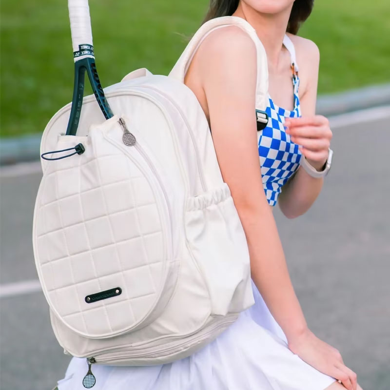 Gia Công Balo Tennis Chất Lượng Cao, Đáp Ứng Mọi Nhu Cầu 3 Xu hướng thiết kế balo tennis hiện nay