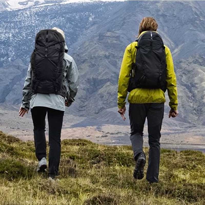 Kinh nghiệm chọn balo đi phượt phù hợp cho chuyến hành trình 10 10 tiêu chí chọn balo đi phượt an toàn – thoải mái cho chuyến đi dài