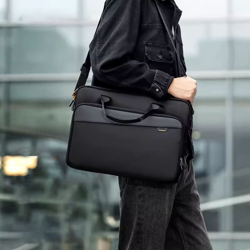 Cách chọn cặp đựng laptop phù hợp với nhu cầu học tập và làm việc