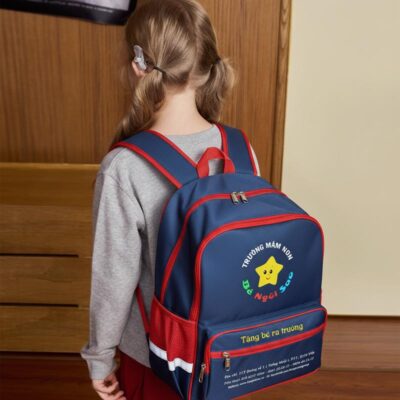 Tại sao phụ huynh nên ưu tiên balo mầm non chống gù cho con?