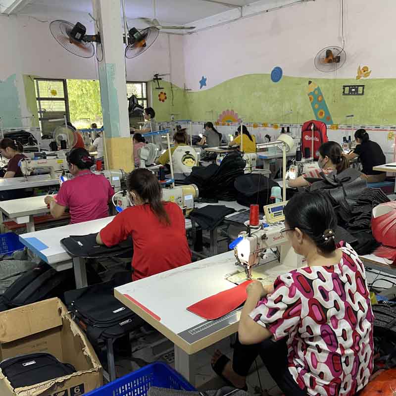 Vì sao nên chọn may túi rút thể thao tại Xưởng may Trung Nguyên