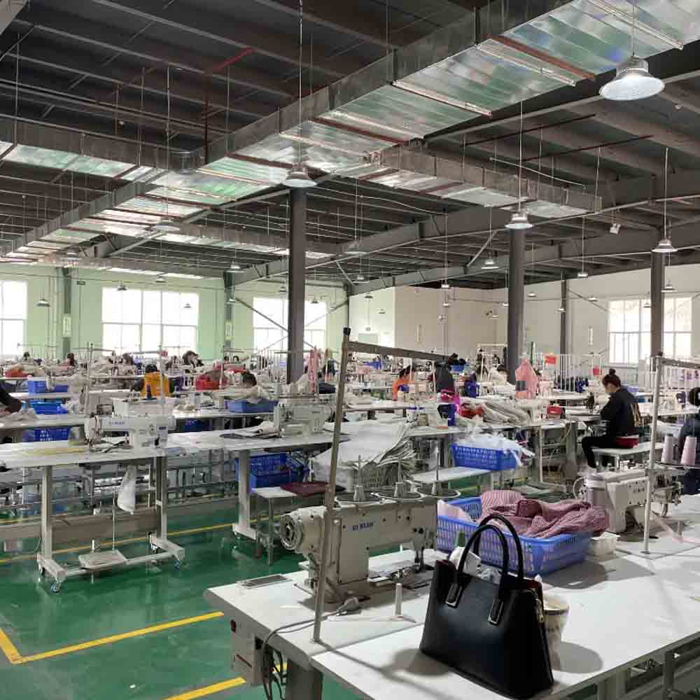 May balo túi xách giá xưởng tại xưởng may Trung Nguyên