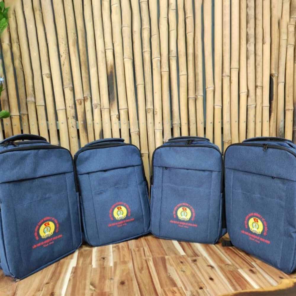 Quà tặng đại hội ý nghĩa thiết thực bằng balo túi xách 4 Balo quà tặng đại hội – Giải pháp thiết thực và ý nghĩa