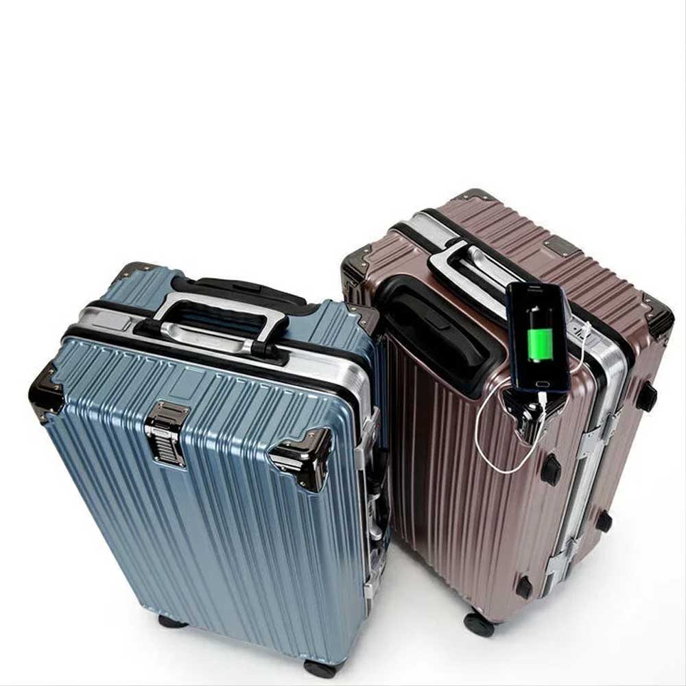 Vali Có Cổng Sạc – Giải Pháp Tiện Lợi Cho Người Thường Xuyên Di Chuyển 5 Vali có cổng sạc có được mang lên máy bay không?